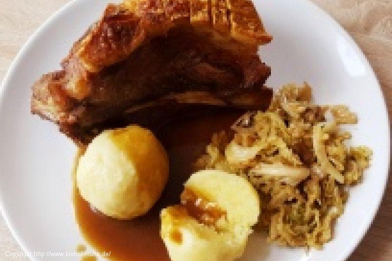 Schäufele - Schweineschulter mit Klößen und Wirsing